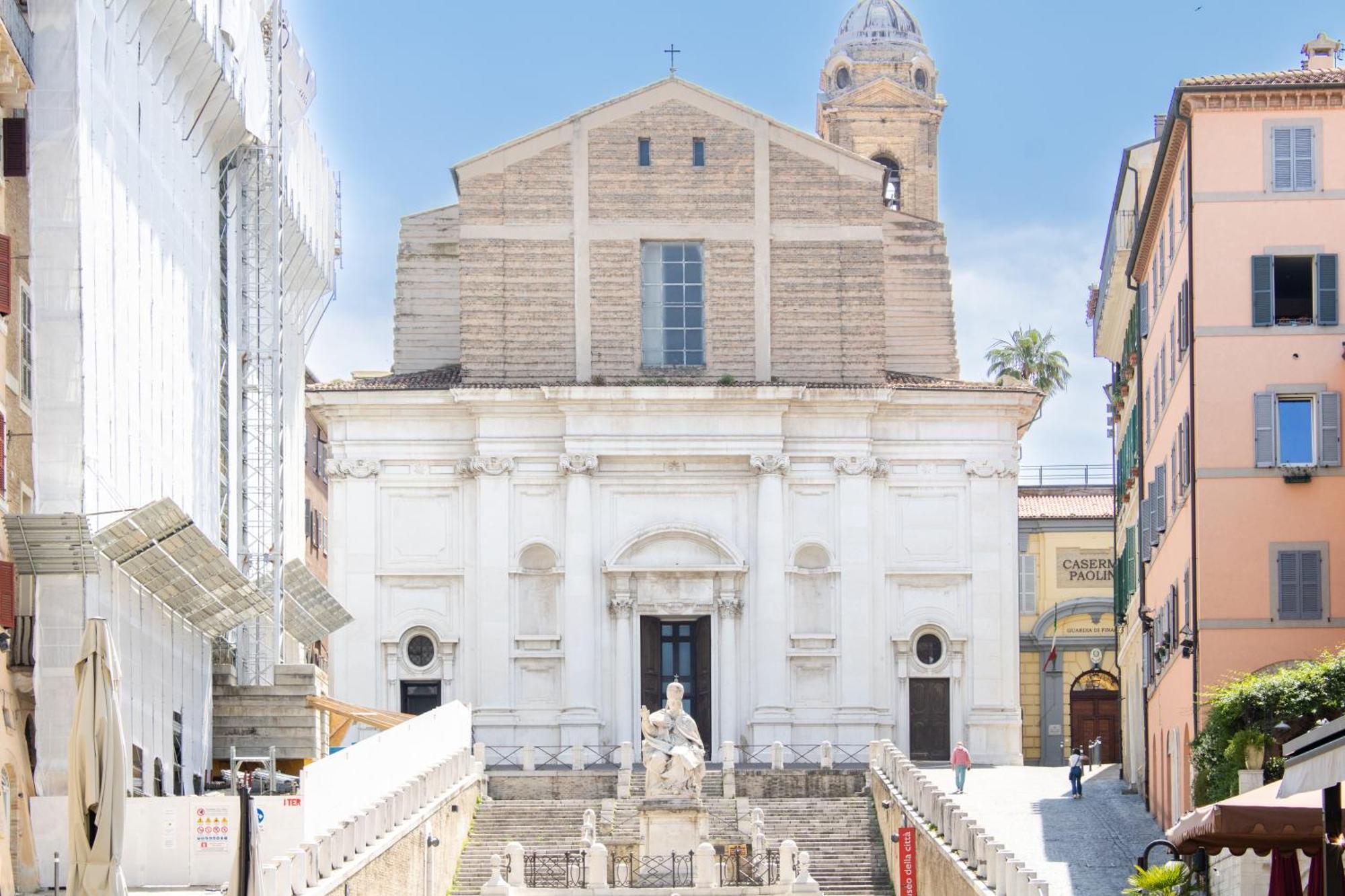 Palazzo Tancredi Apartment Ancona Bagian luar foto