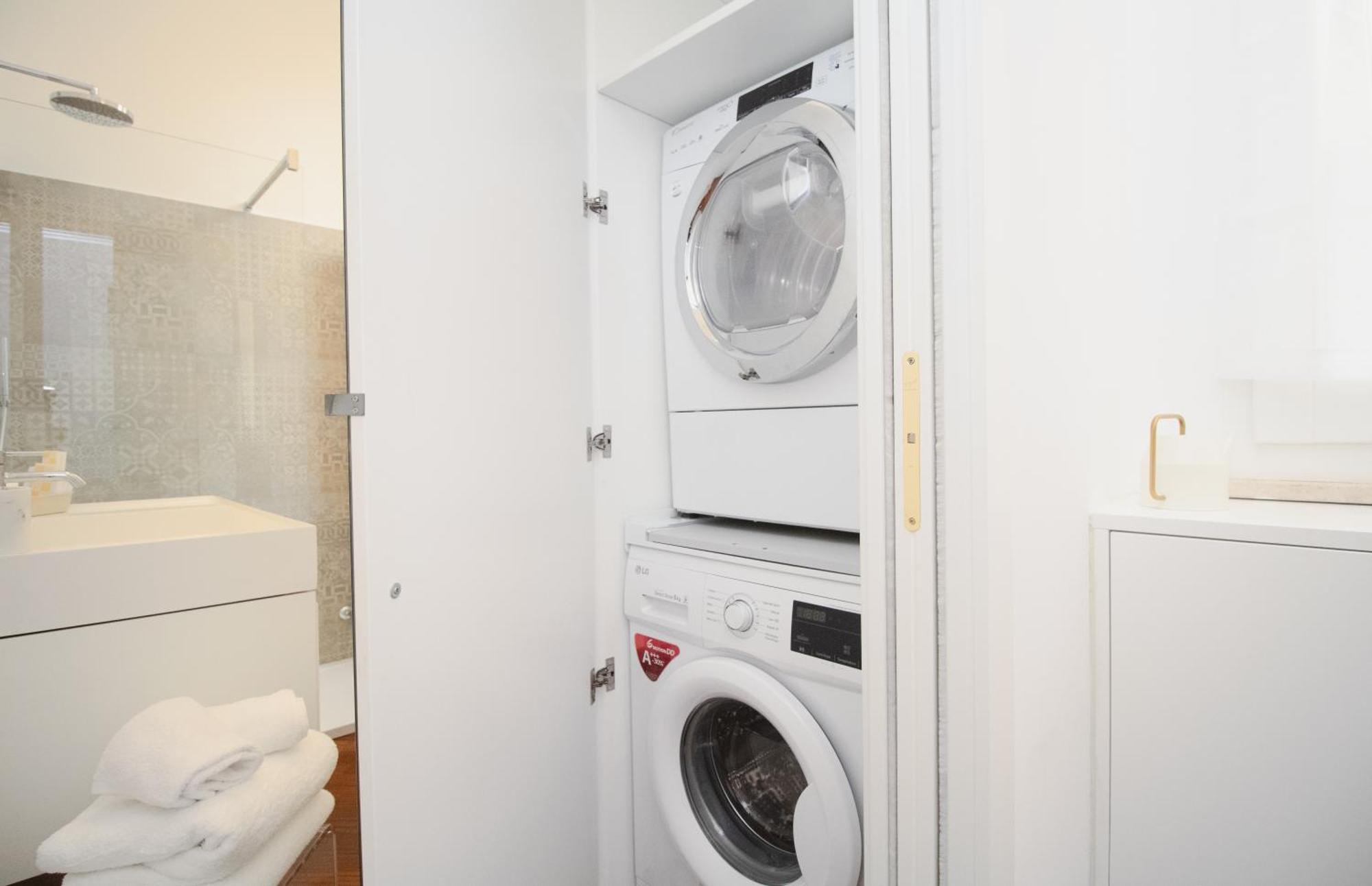 Palazzo Tancredi Apartment Ancona Bagian luar foto